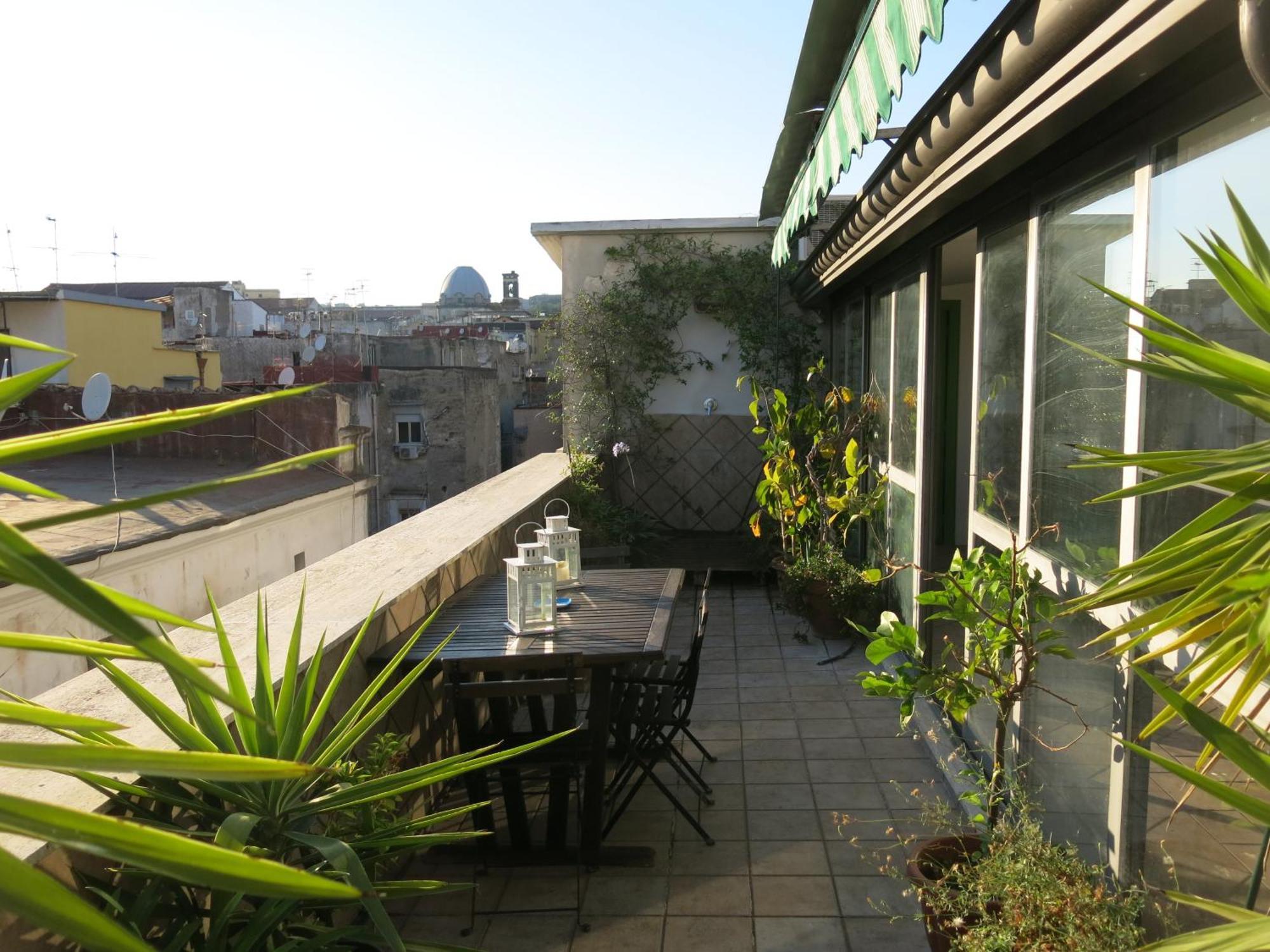 Historical Naples With Panoramic Terrace Apartment Exterior photo